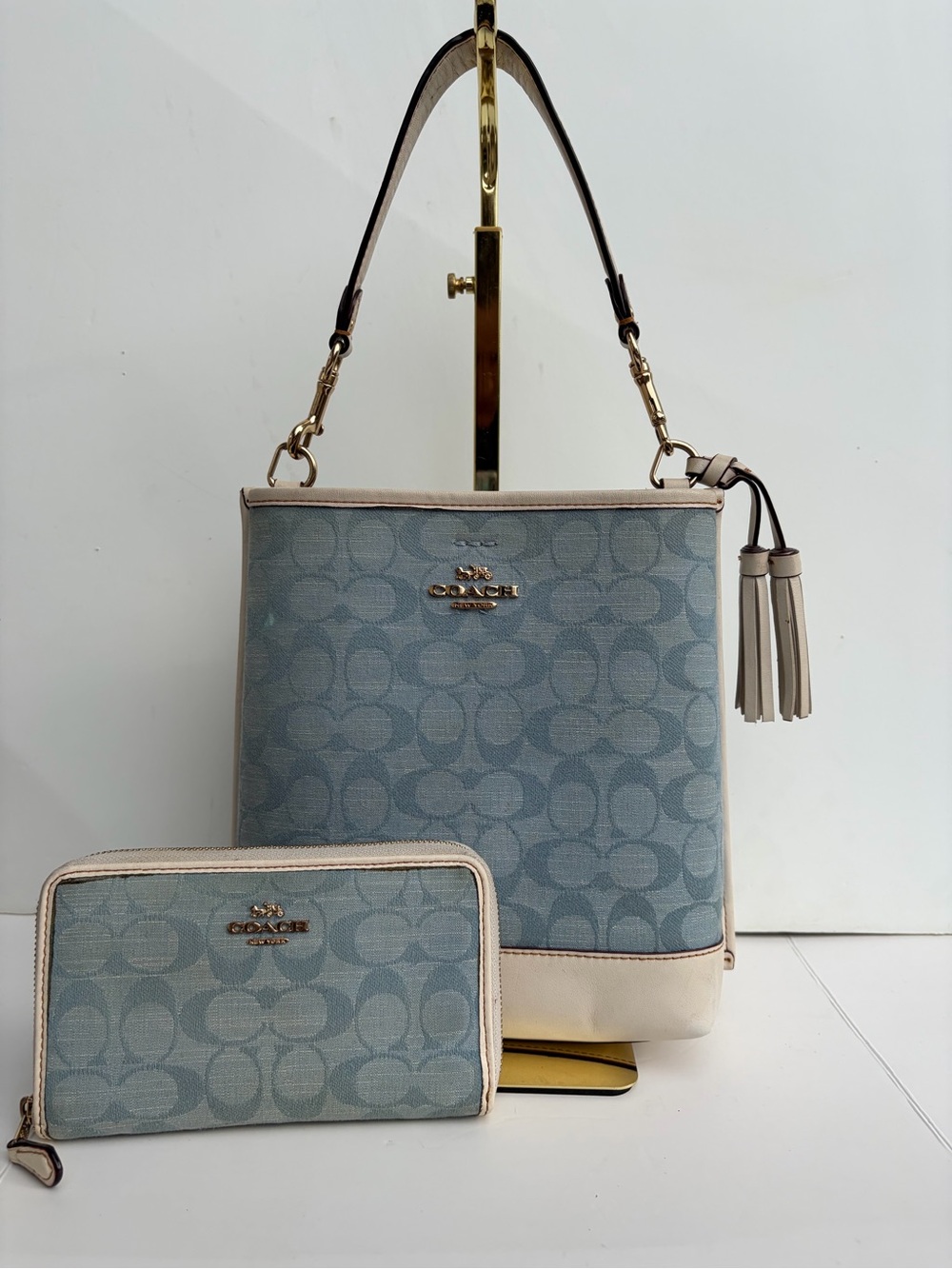 COACH Mollie Bucket Bag 22 & Zip Around Wallet Set Signature Chambray Denim Blue